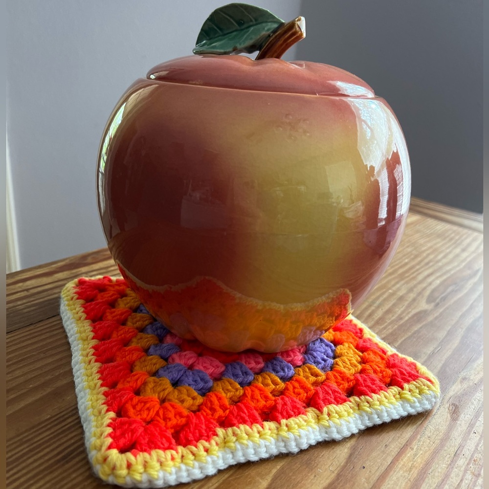 🍎 McCoy Cookie Jar Blushing Apple Vintage 1950’s Excellent NEW Condition! 🍎